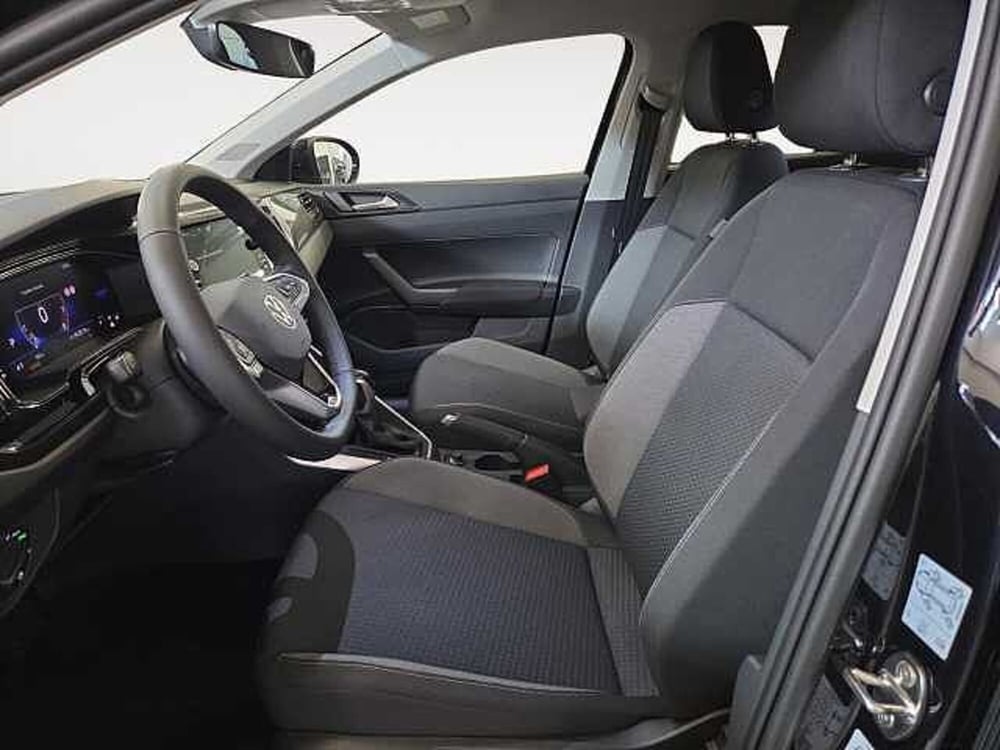 Volkswagen Taigo nuova a Lecco (12)