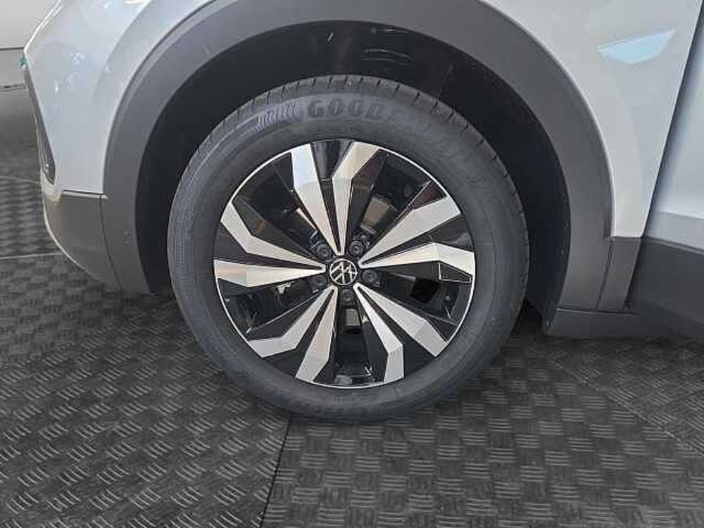 Volkswagen T-Cross nuova a Lecco (14)