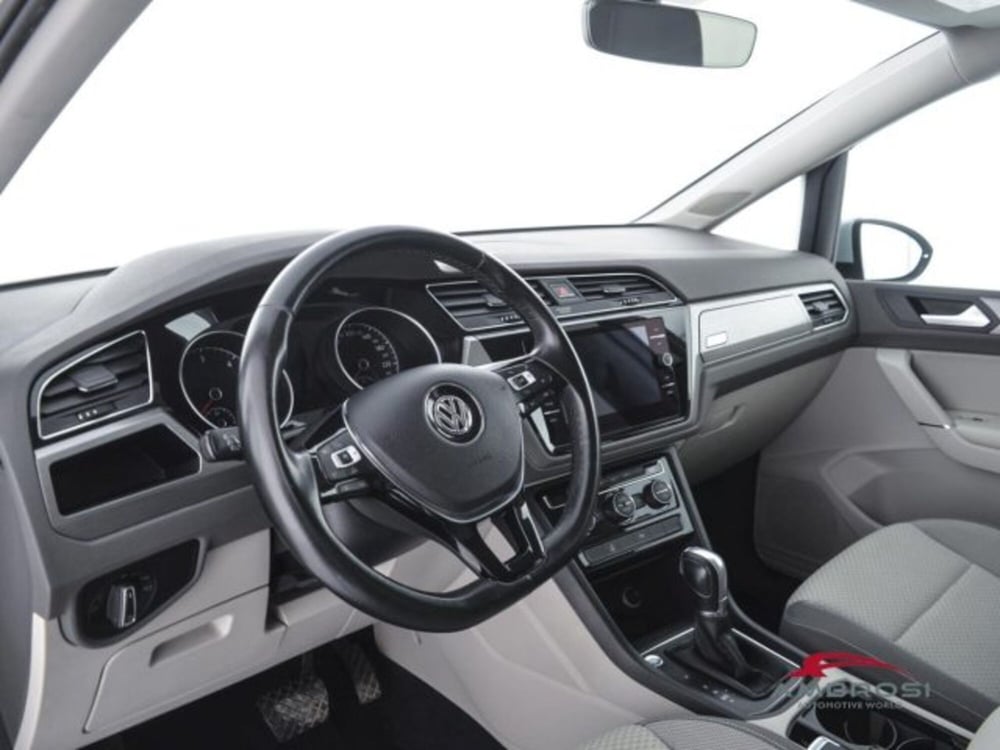 Volkswagen Touran usata a Perugia (8)