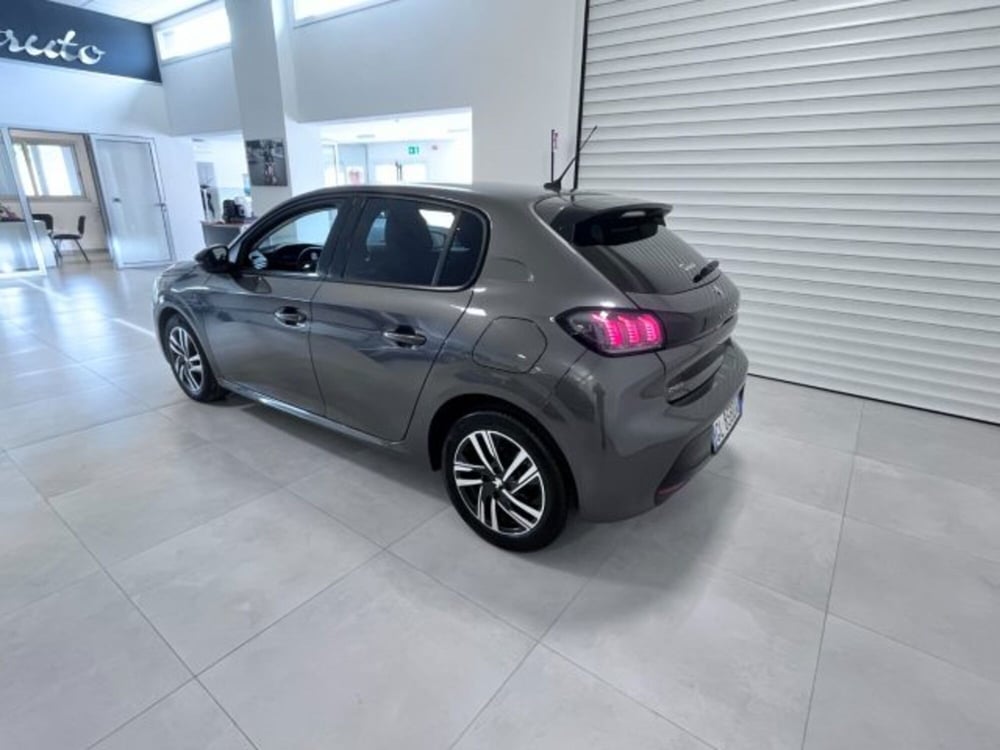Peugeot 208 usata a Oristano (5)