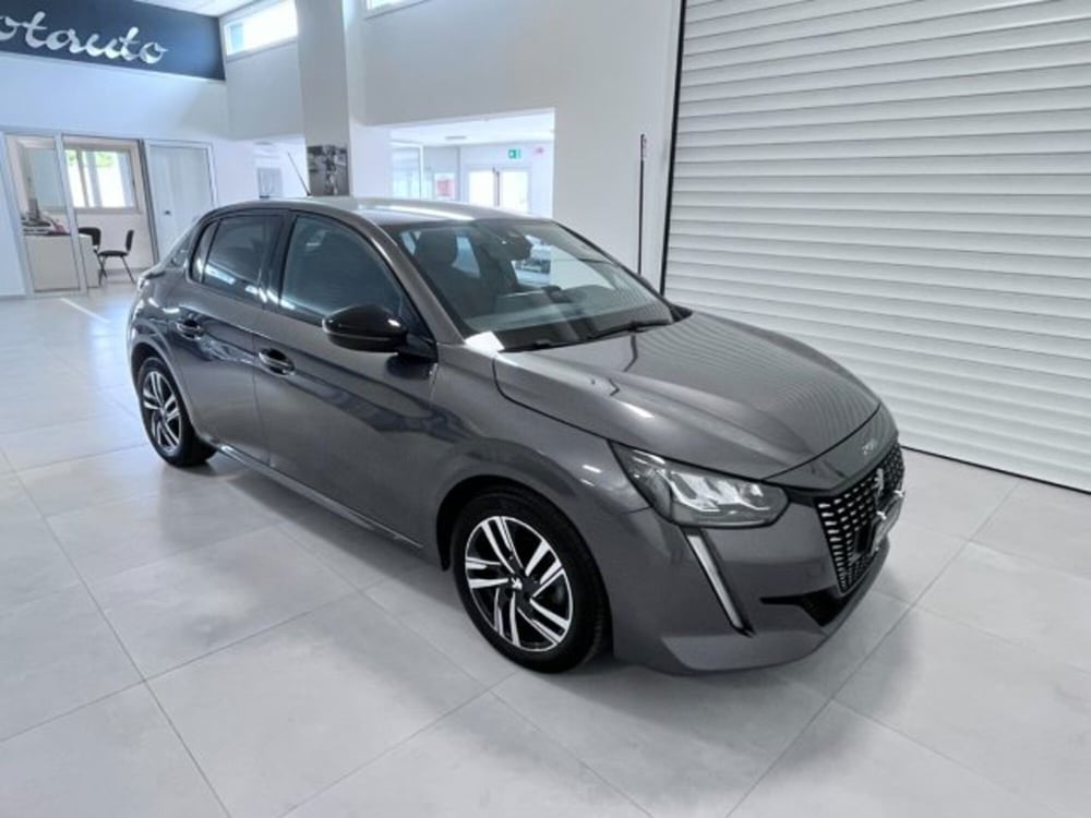 Peugeot 208 usata a Oristano (6)