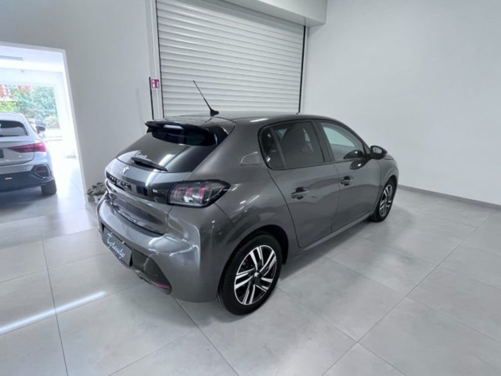 Peugeot 208 usata a Oristano (8)