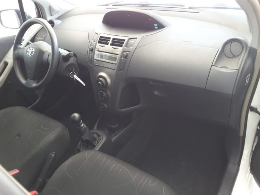 Toyota Yaris usata a Firenze (9)