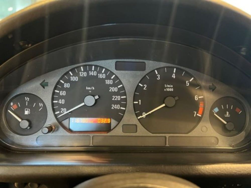 BMW Z3 Cabrio usata a Lecce (13)