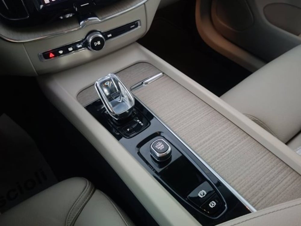 Volvo XC60 usata a Ascoli Piceno (16)