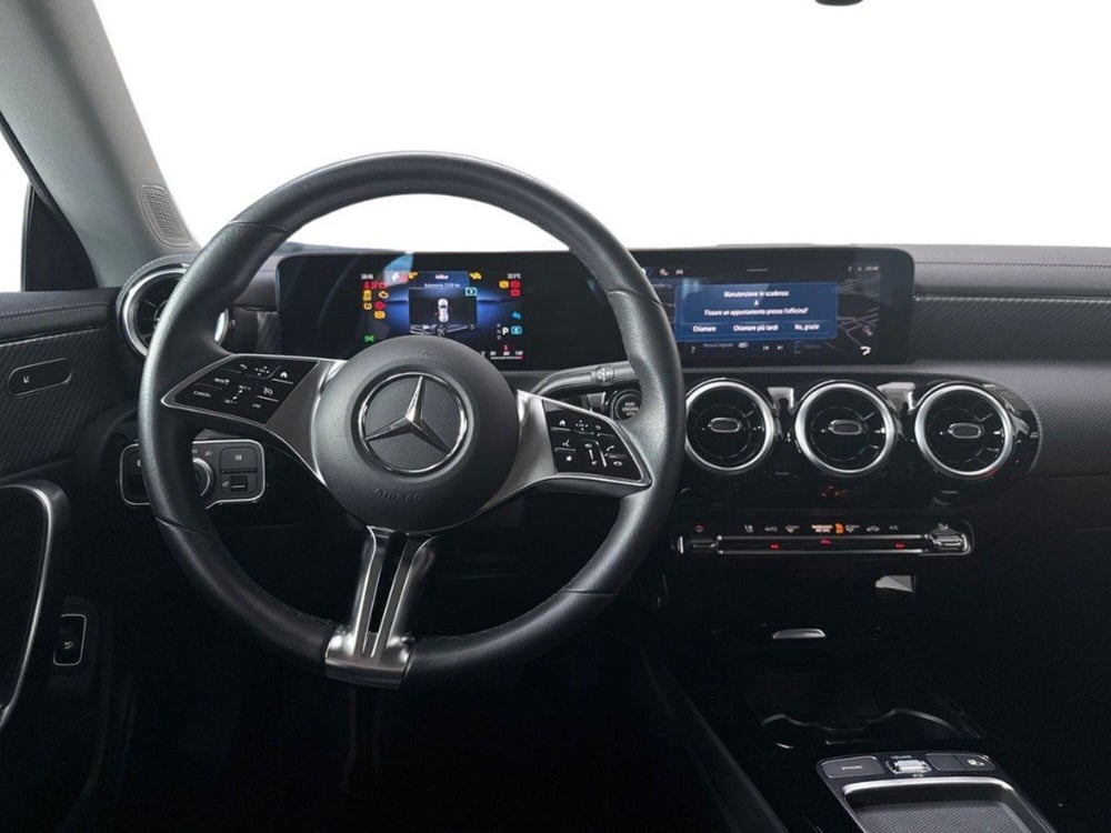 Mercedes-Benz CLA Shooting Brake usata a Rimini (11)