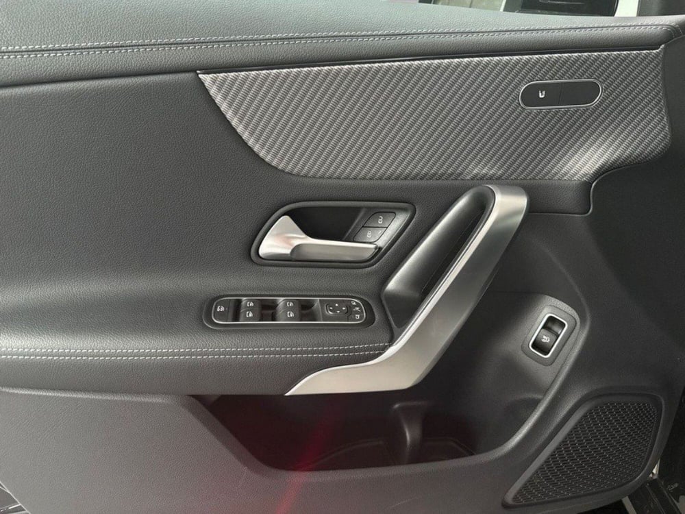 Mercedes-Benz CLA Shooting Brake usata a Rimini (17)