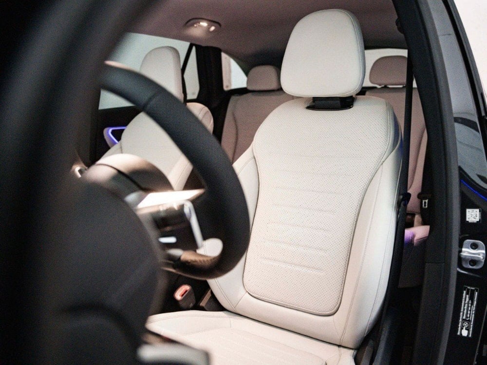 Mercedes-Benz GLC SUV nuova a Macerata (13)