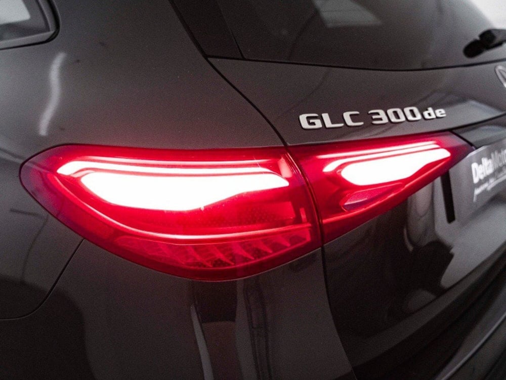 Mercedes-Benz GLC SUV nuova a Macerata (8)
