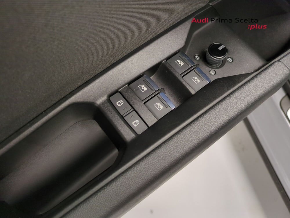 Audi Q4 Sportback usata a Avellino (11)
