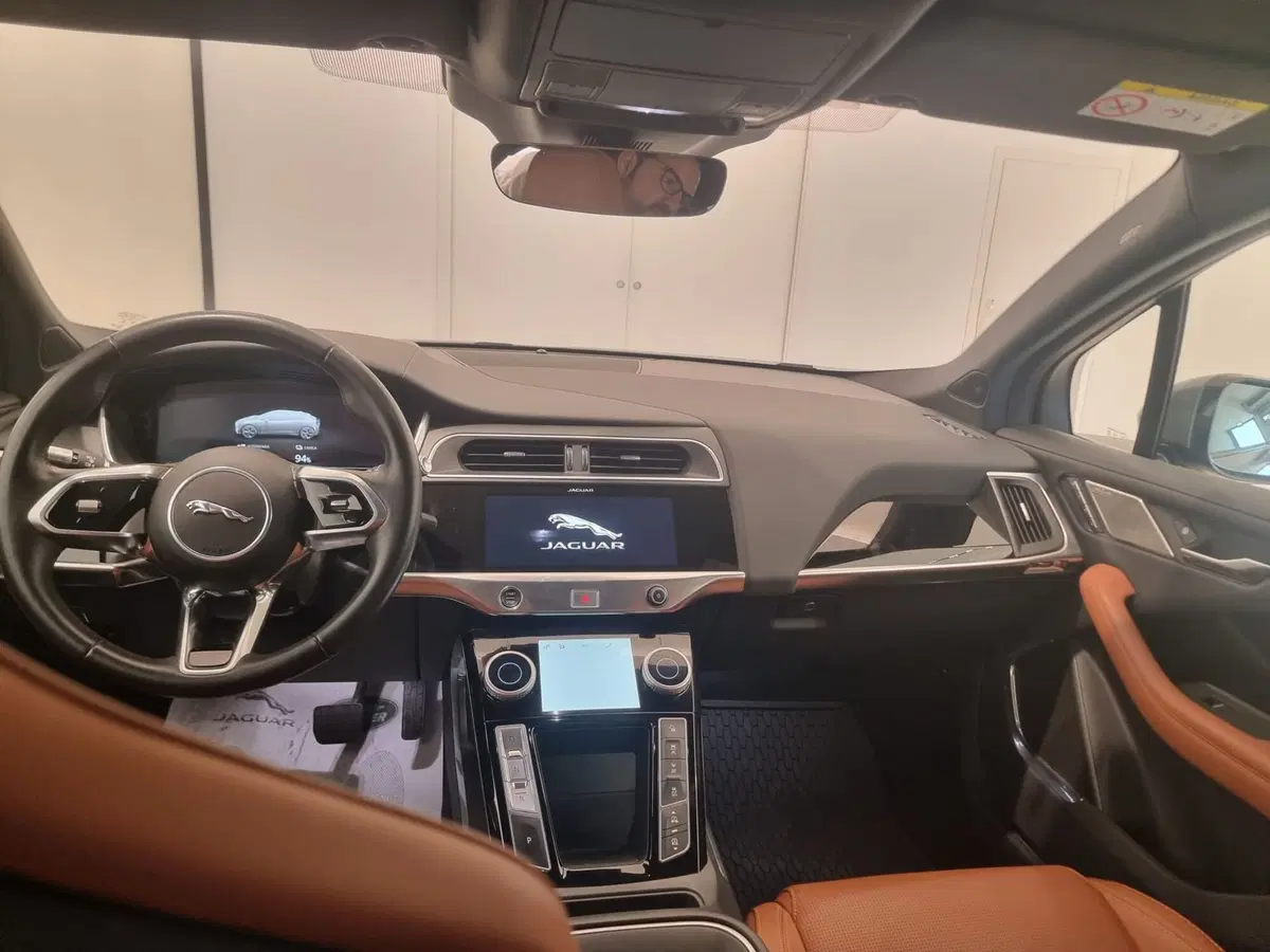 Jaguar I-Pace usata a Cuneo (4)