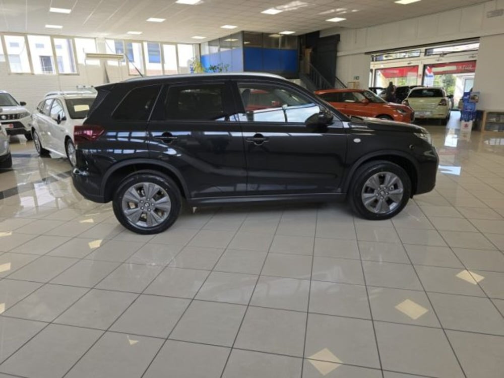Suzuki Vitara nuova a Reggio Emilia (6)