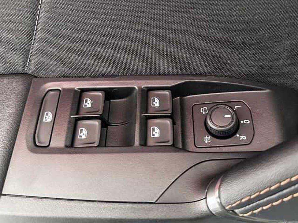 Cupra Leon nuova a Vicenza (11)