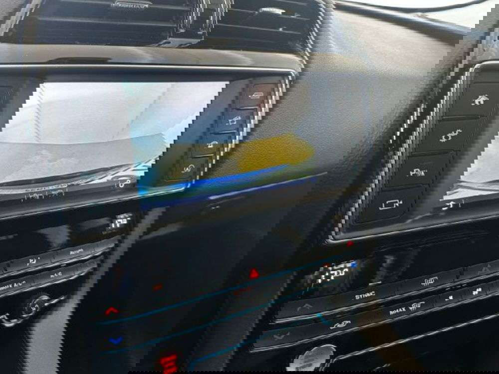 Jaguar F-Pace usata a Modena (10)