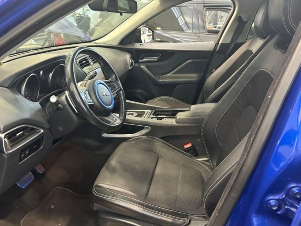 Jaguar F-Pace usata a Modena (3)