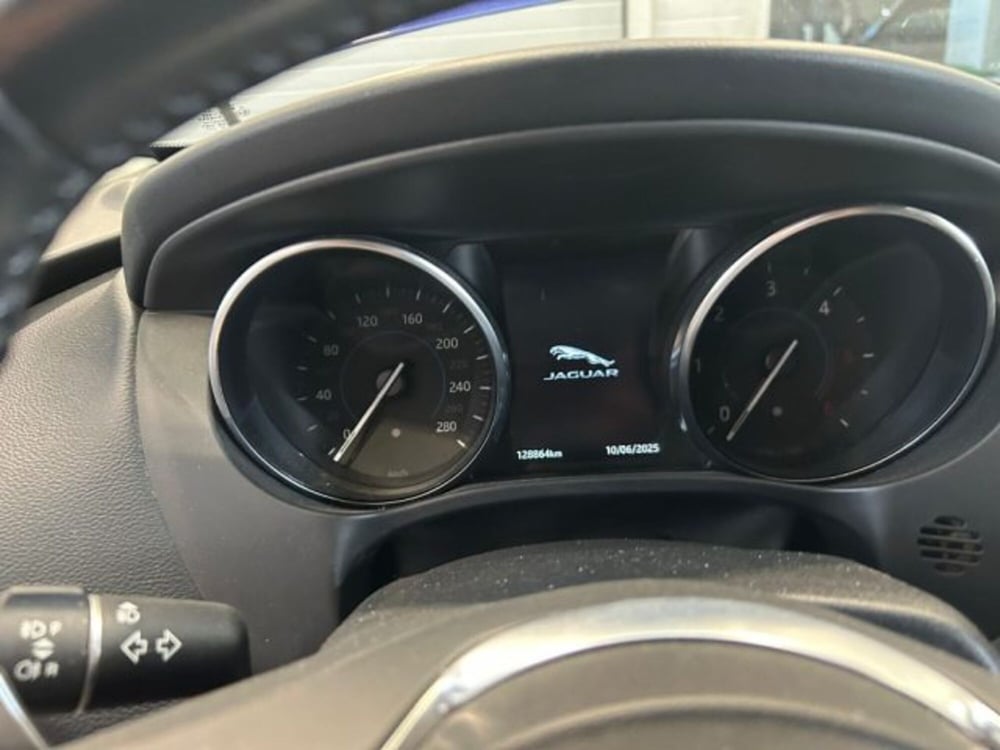 Jaguar F-Pace usata a Modena (5)