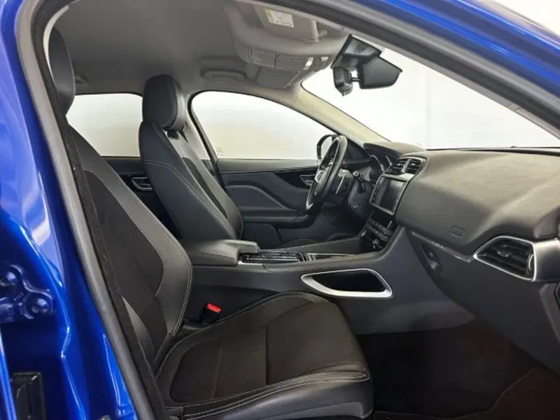 Jaguar F-Pace usata a Modena (6)