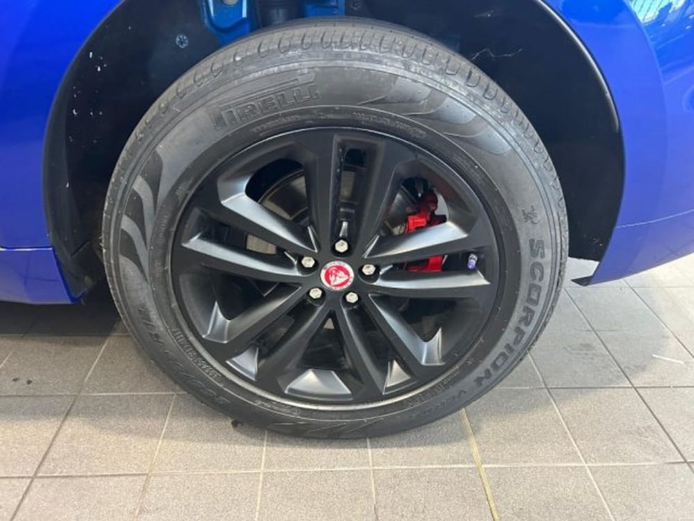 Jaguar F-Pace usata a Modena (8)