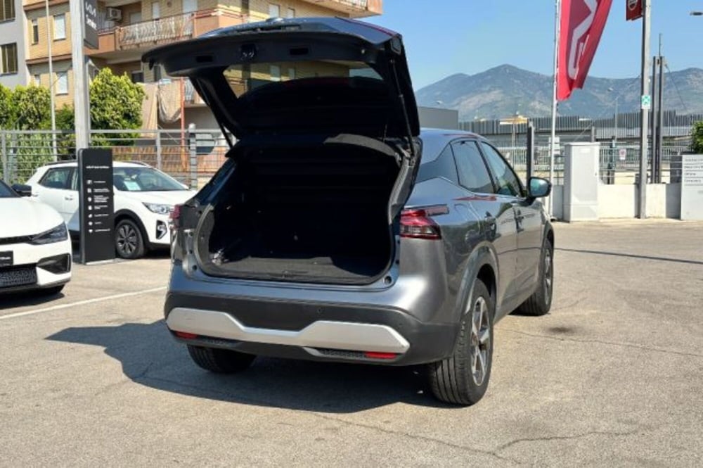 Nissan Qashqai usata a Latina (7)