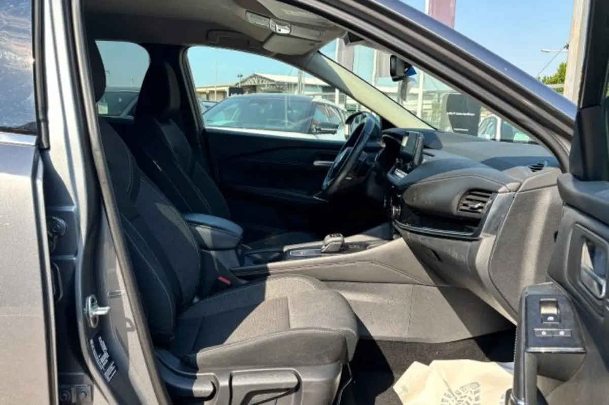 Nissan Qashqai usata a Latina (8)