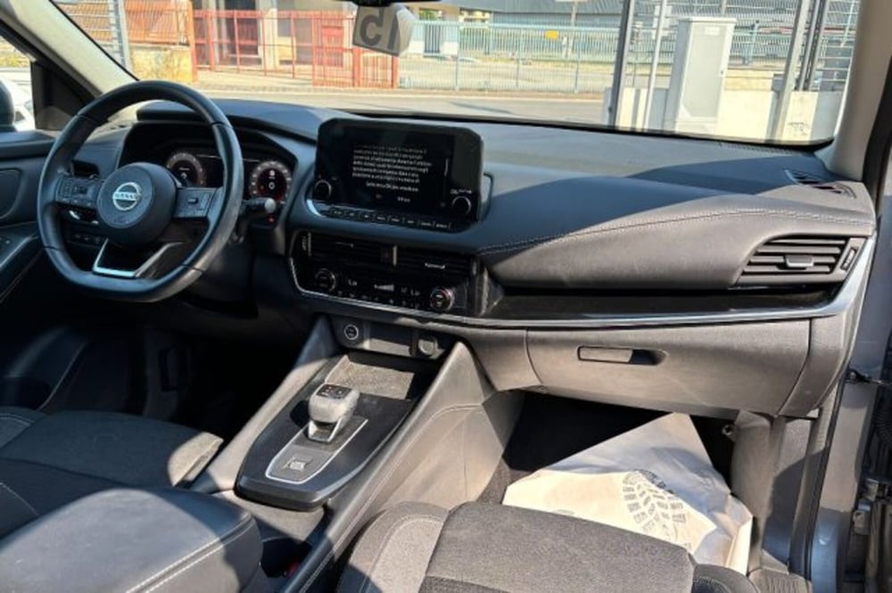 Nissan Qashqai usata a Latina (9)