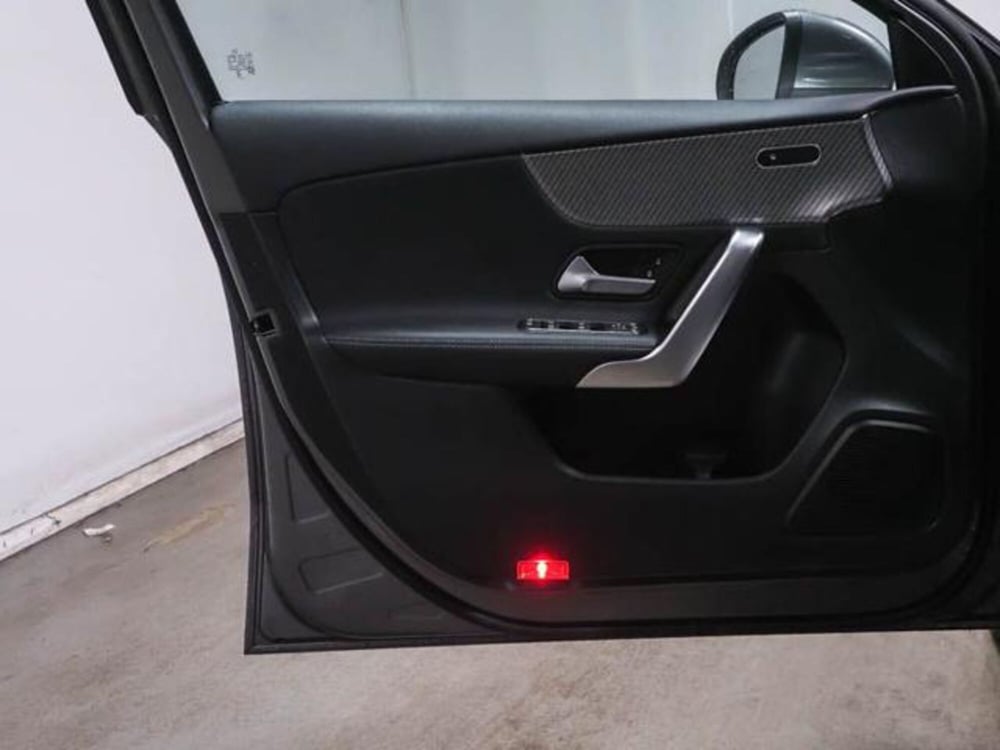 Mercedes-Benz Classe A usata a Milano (10)