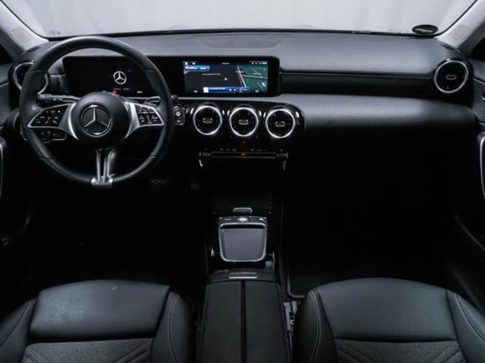 Mercedes-Benz Classe A usata a Milano (8)
