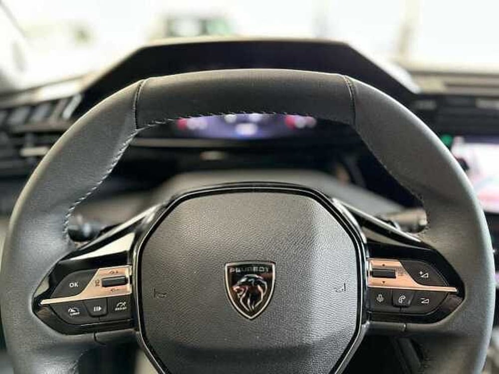 Peugeot 408 nuova a Venezia (10)