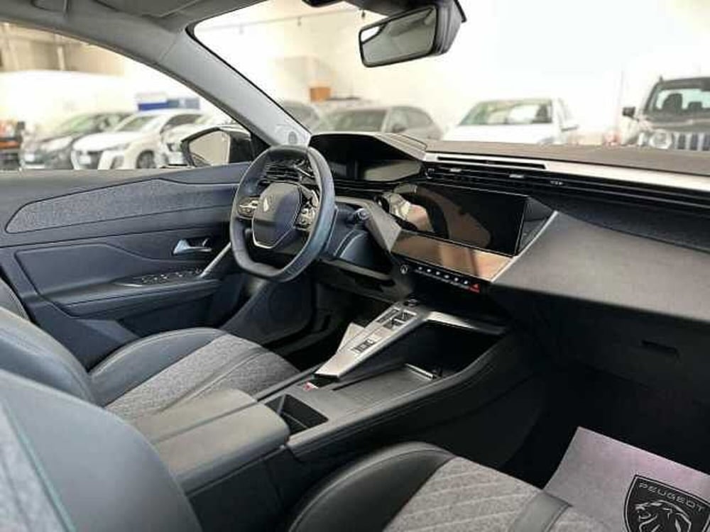 Peugeot 408 nuova a Venezia (18)