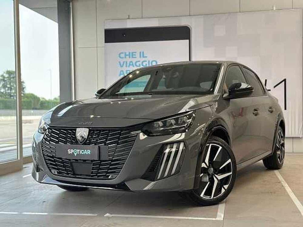 Peugeot 208 nuova a Venezia