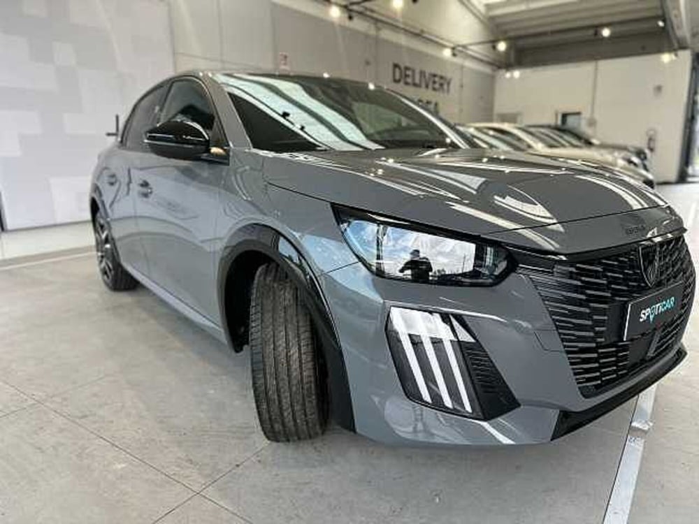 Peugeot 208 nuova a Venezia (3)