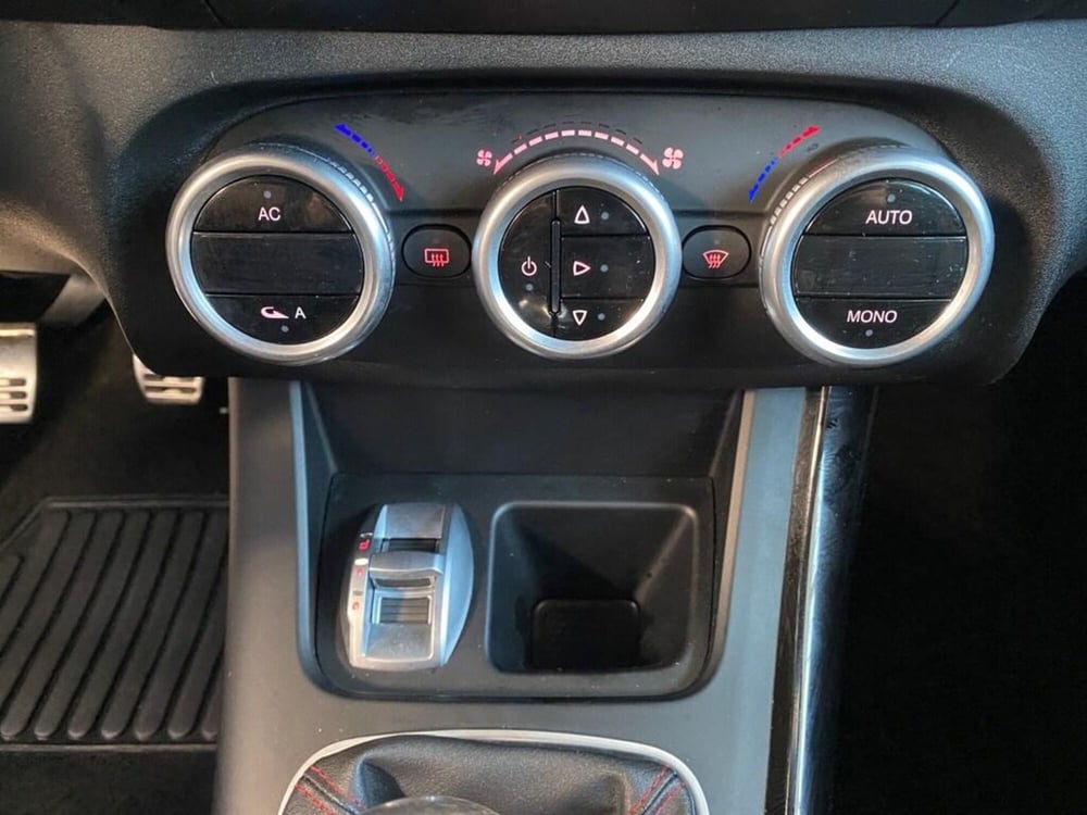 Alfa Romeo Giulietta usata a Torino (10)