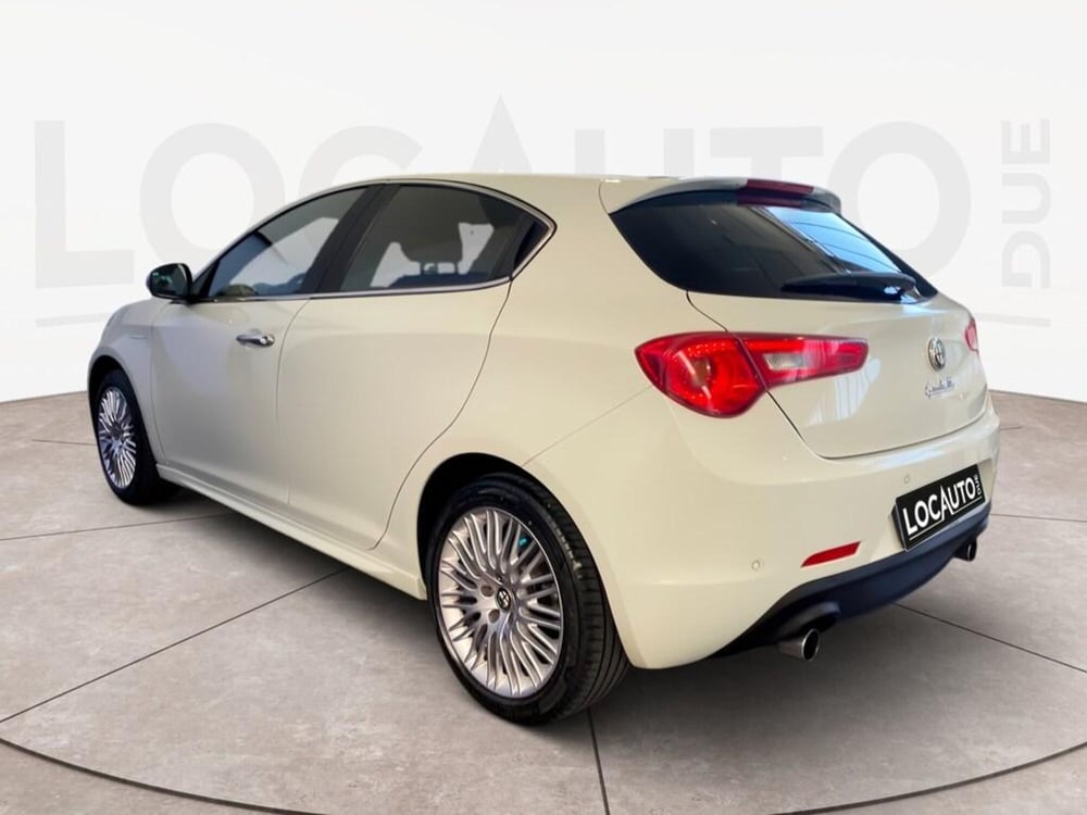 Alfa Romeo Giulietta usata a Torino (4)