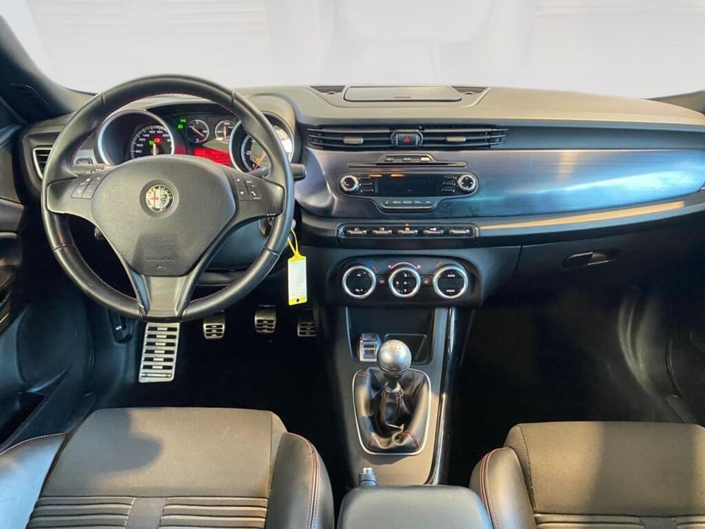 Alfa Romeo Giulietta usata a Torino (5)