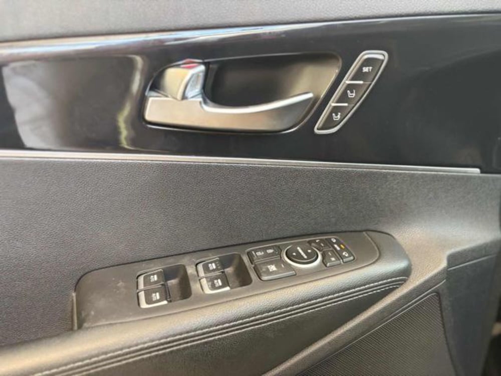 Kia Sorento usata a Pesaro-Urbino (9)