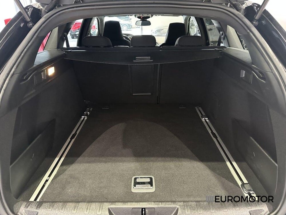 Peugeot 308 SW usata a Bari (14)