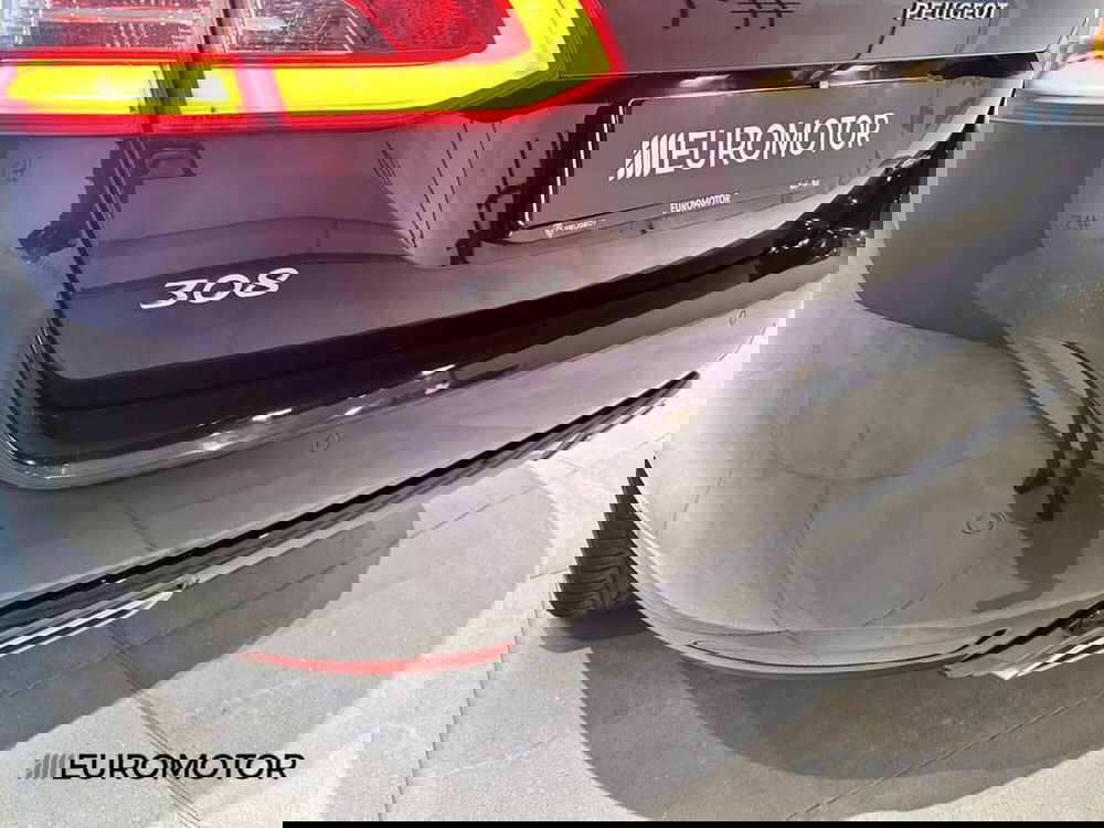 Peugeot 308 SW usata a Bari (13)