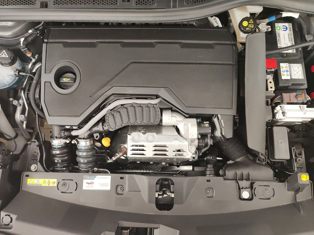 Peugeot 2008 nuova a Ascoli Piceno (10)