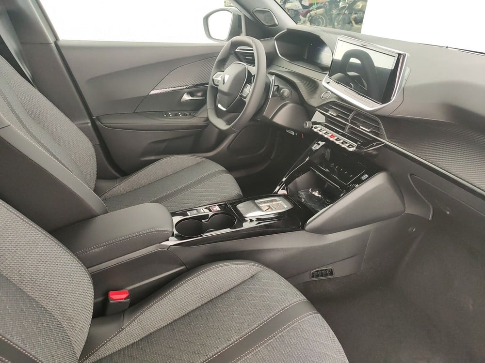 Peugeot 2008 nuova a Ascoli Piceno (12)
