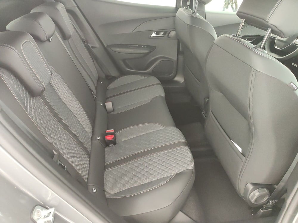 Peugeot 2008 nuova a Ascoli Piceno (14)