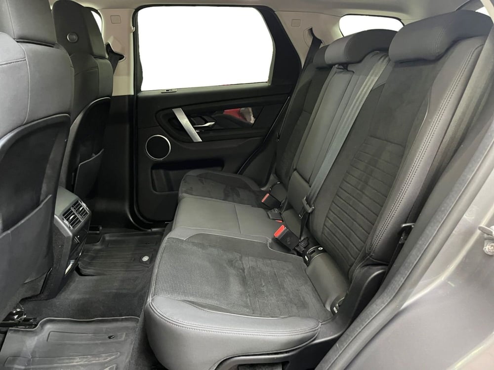 Land Rover Discovery Sport usata a Modena (13)
