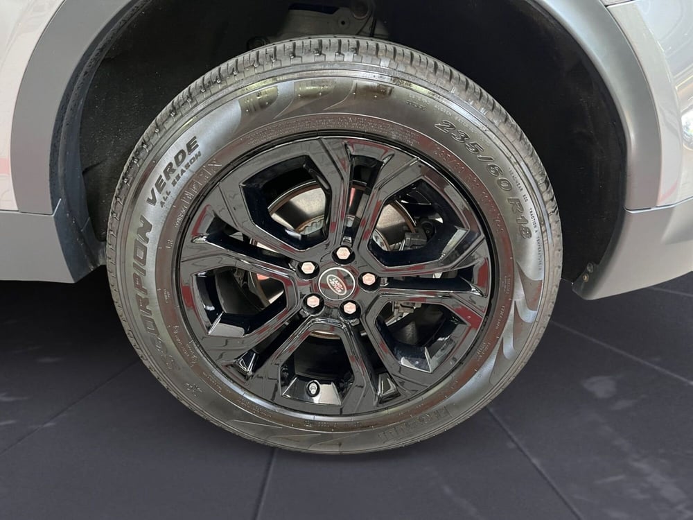 Land Rover Discovery Sport usata a Modena (14)