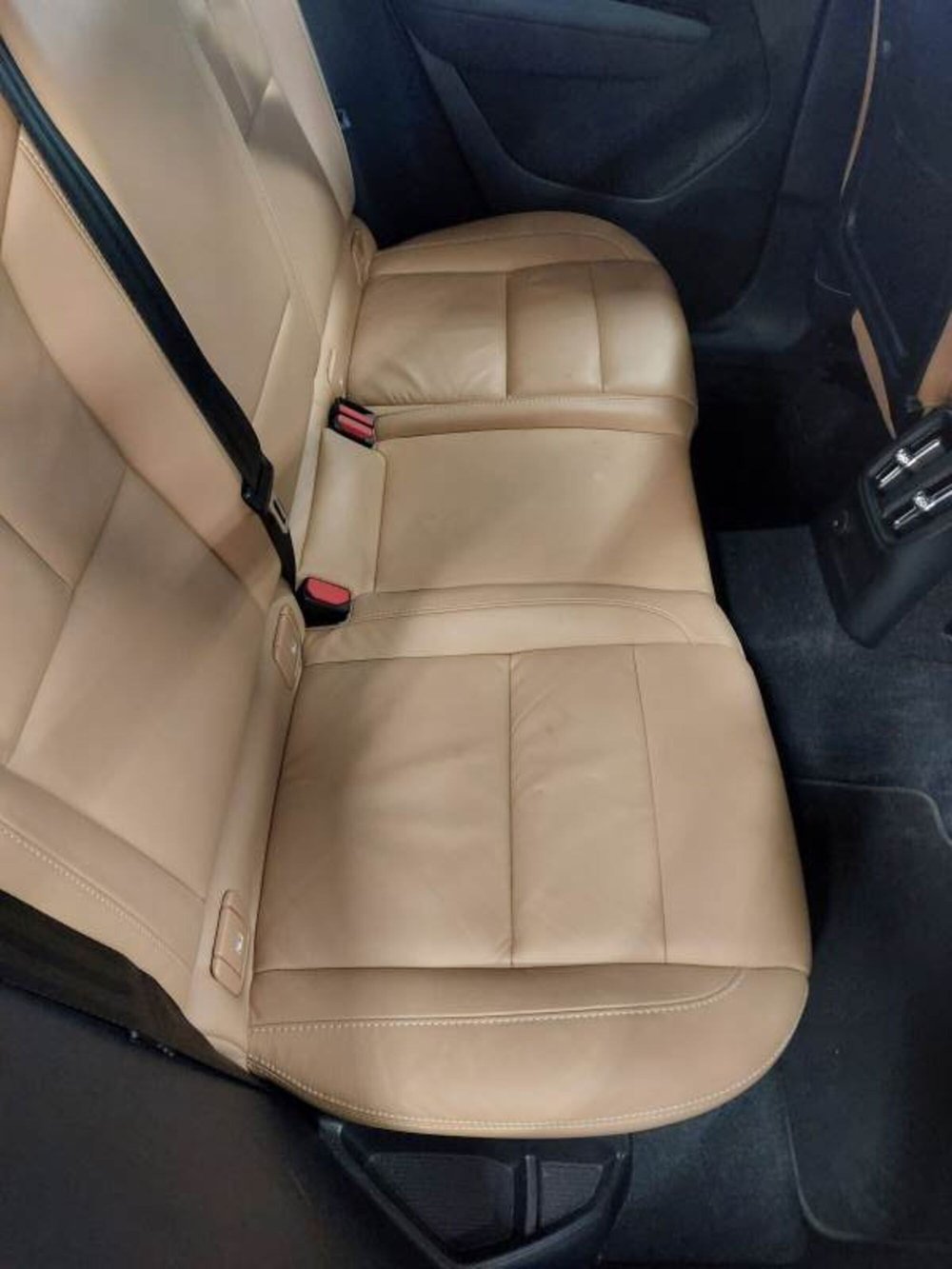 Volvo XC40 usata a Salerno (16)