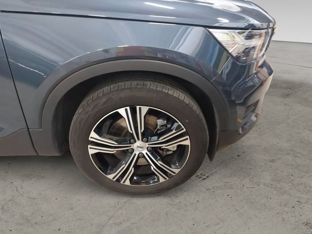 Volvo XC40 usata a Salerno (18)