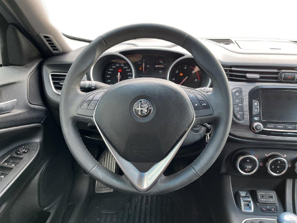 Alfa Romeo Giulietta usata a Torino (12)