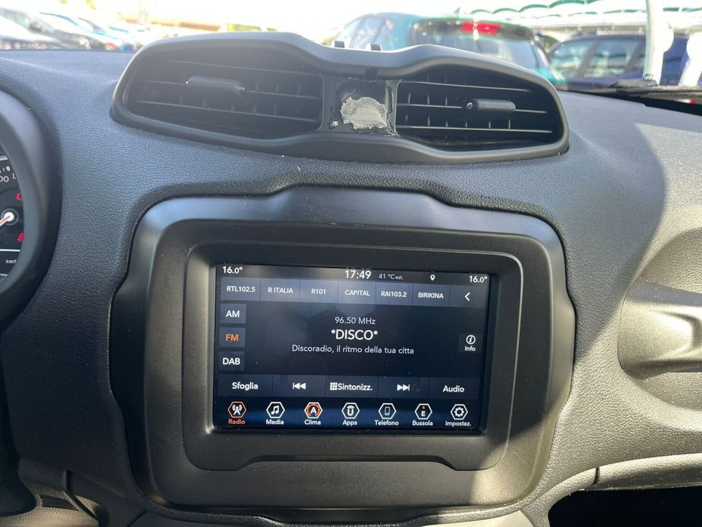 Jeep Renegade usata a Milano (17)