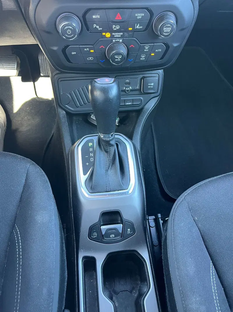 Jeep Renegade usata a Milano (18)