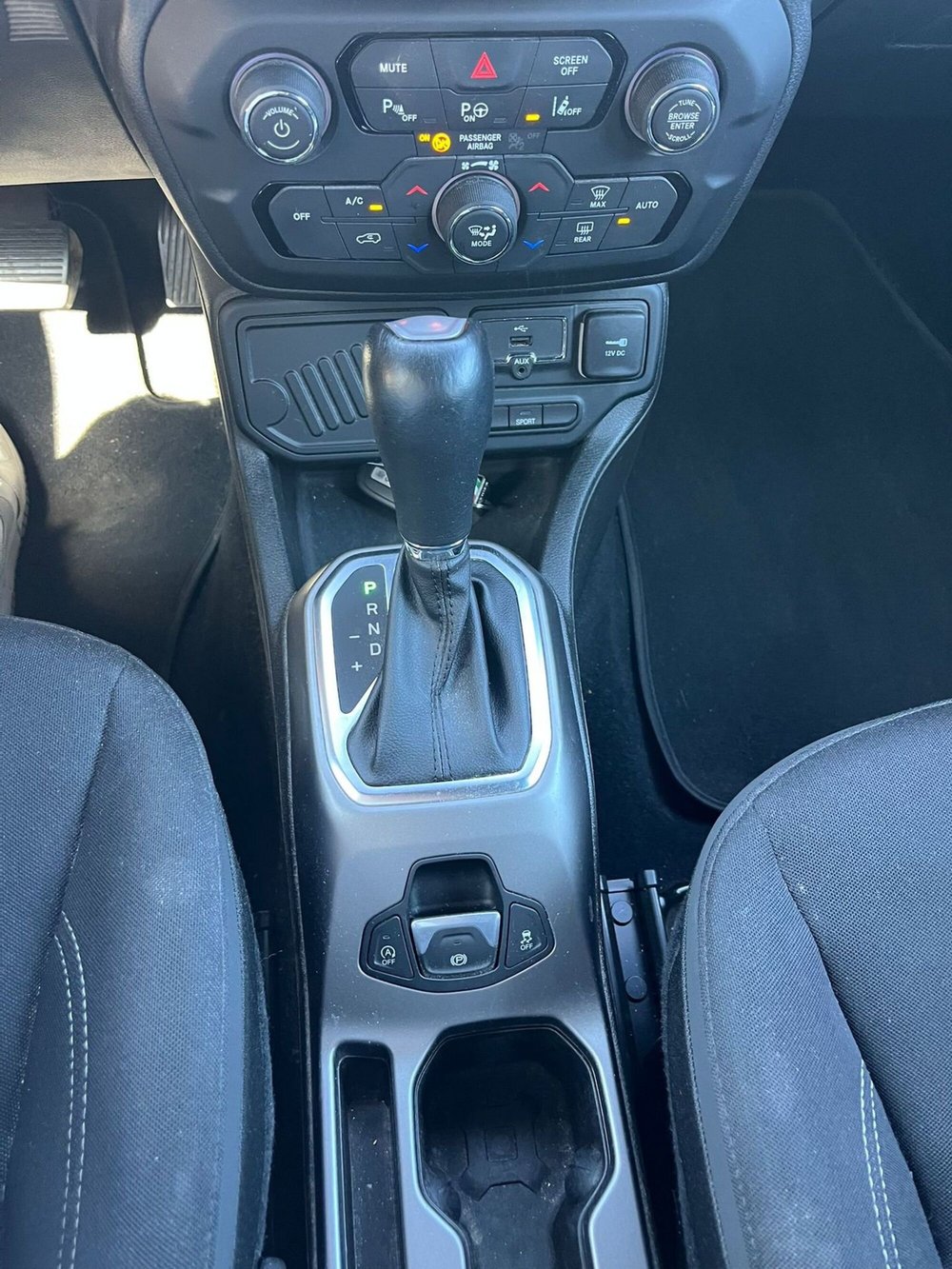 Jeep Renegade usata a Milano (18)