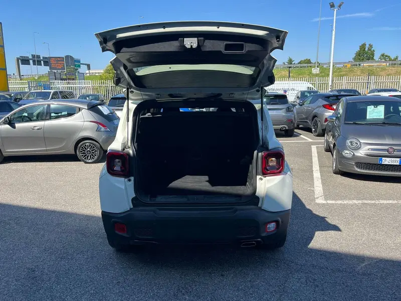 Jeep Renegade usata a Milano (8)