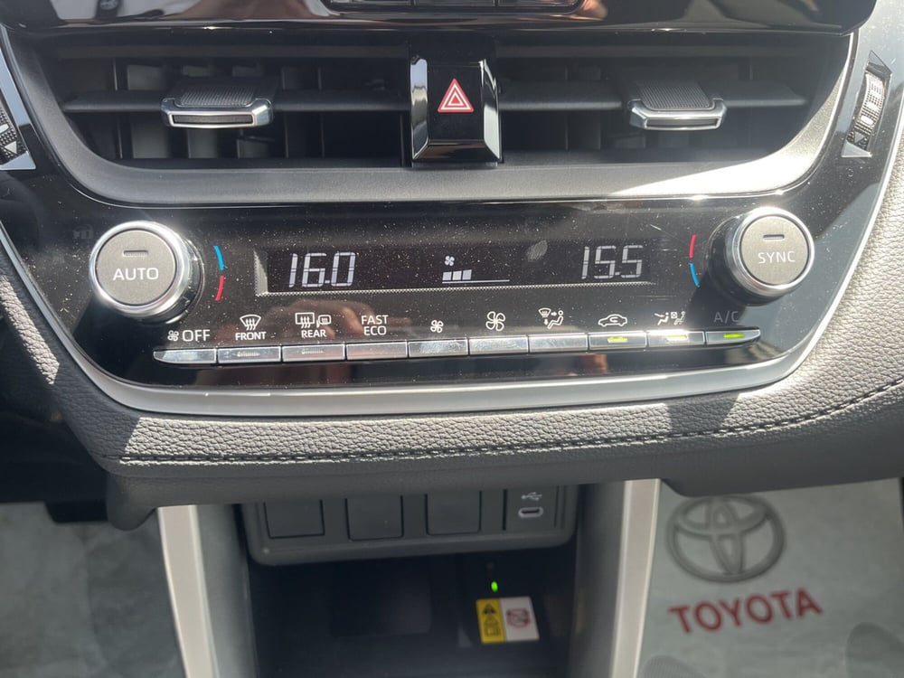 Toyota Corolla Cross Hybrid usata a Ragusa (14)